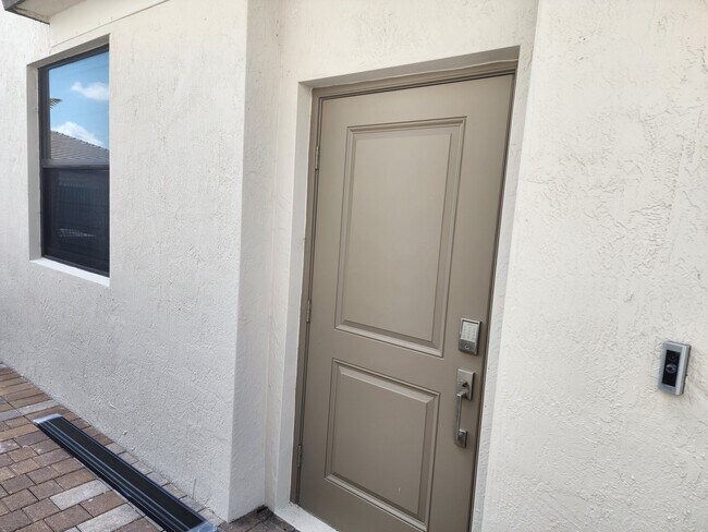 Foto del edificio - 23339 SW 133rd Ave