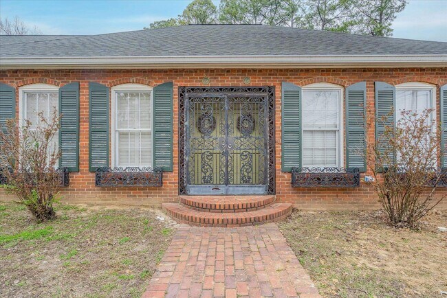 Building Photo - 356 Perkins Extd