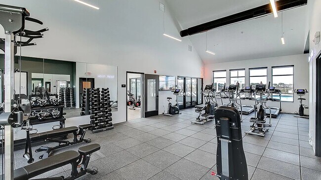 Foto del edificio - 17584 Driscoll Pl