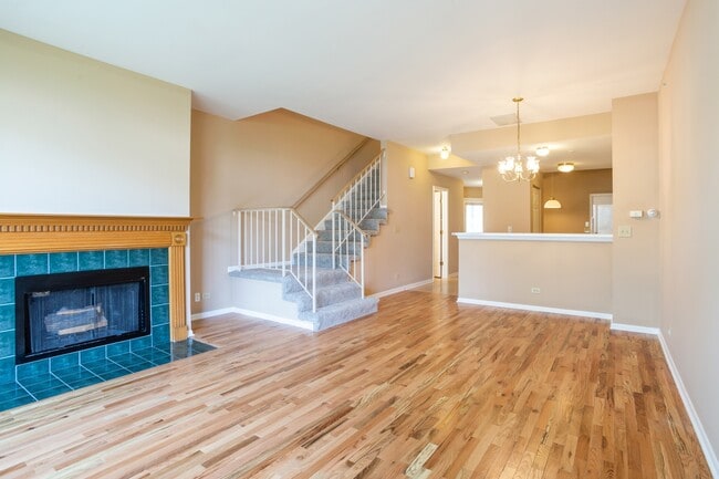 Building Photo - 1148 Cambria Ln S