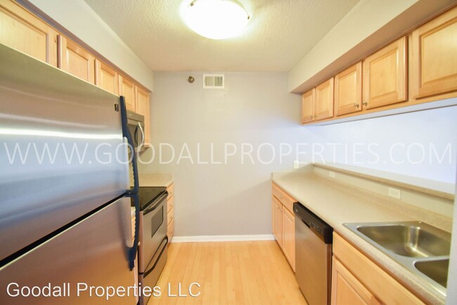 Building Photo - 2 br, 2 bath House - 6440 EP True Parkway ...