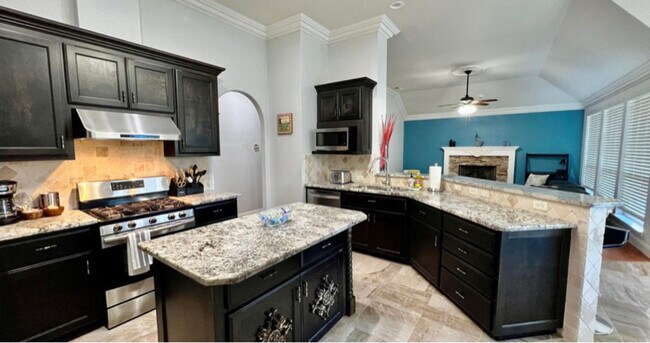 Building Photo - 3332 Heather Glen Dr