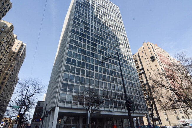 Building Photo - 2400 N Lakeview Ave