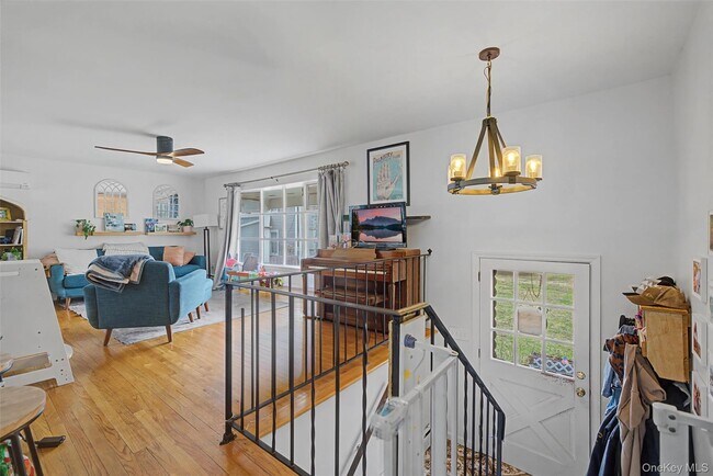 Foto del edificio - 10 Cedar Ln