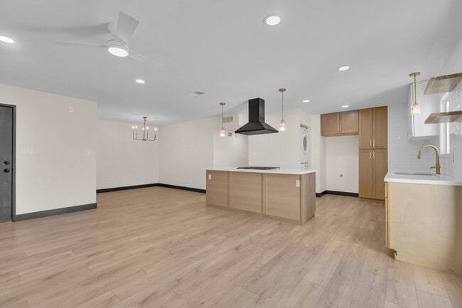 Building Photo - 3925 Verdugo Ln