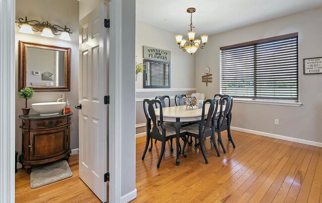 Foto del edificio - 341 Englemann Ln