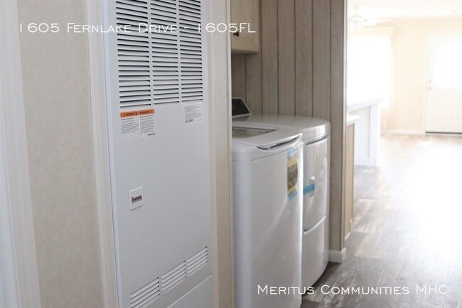 Foto del edificio - 3 bedroom in Mishawaka IN 46544