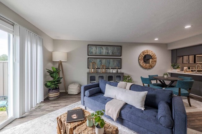 Building Photo - Lakeside at the Sanctuary