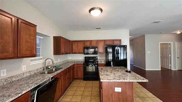 Foto del edificio - 8128 Hulen Park Cir