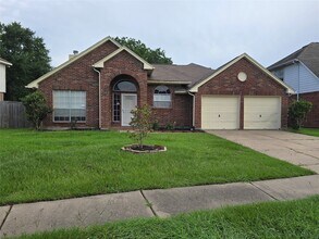 Building Photo - 8927 Diamond Lake Ln