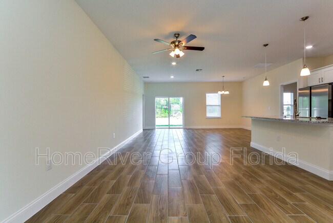 Foto del edificio - 1642 Sail Dr