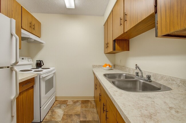 Building Photo - Lakewood Heights