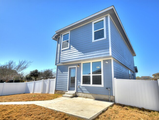 Foto del edificio - 18301 Mammoth Cave Blvd