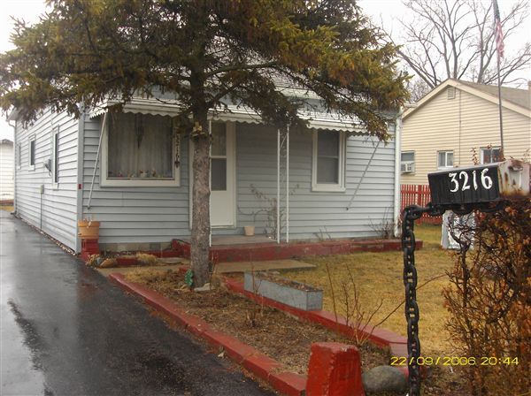 Building Photo - 3216 Oakwood Ave