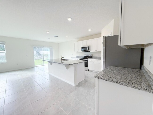 Building Photo - 2054 Tay Wes Dr