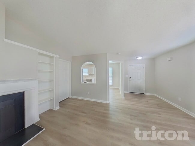 Foto del edificio - 722 Foxborough Rd