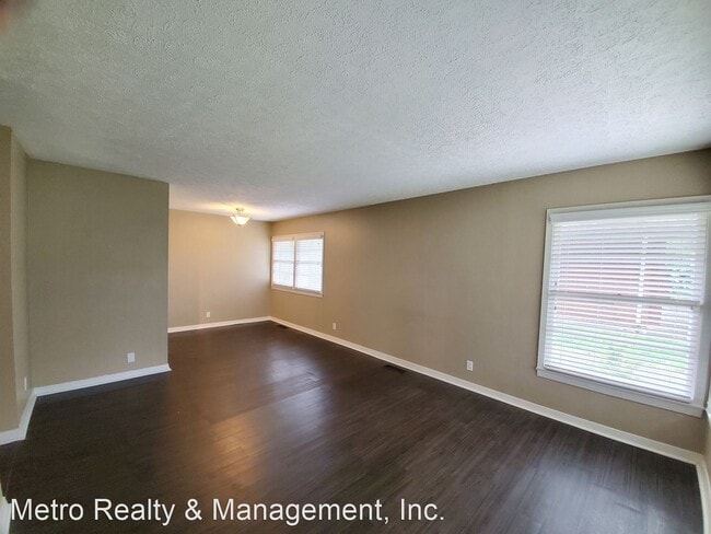 Building Photo - 3 br, 1 bath House - 1815 Wickham Way
