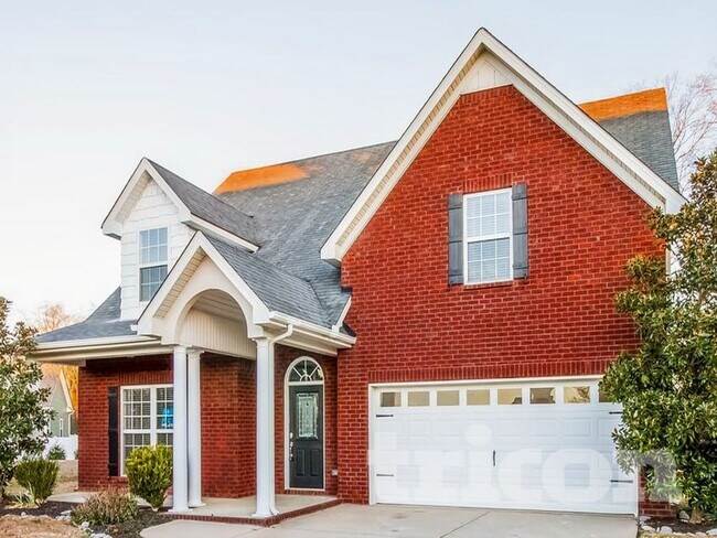 Foto del edificio - 1527 Dewsbury Dr