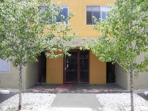 Foto del edificio - 802 Gold Ave SW