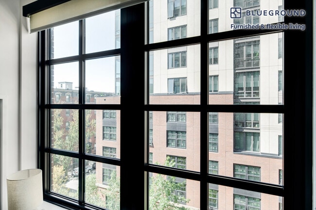 Foto del edificio - 99 E Dedham St