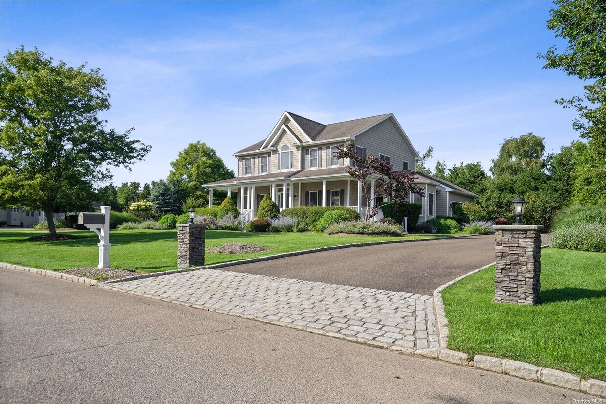 130 Summit Ln, East Marion, NY 11939 House Rental in East Marion, NY