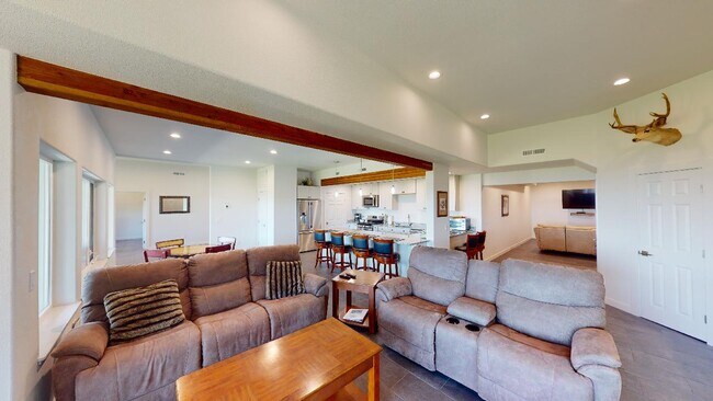Foto del edificio - 94032 Bayview Dr