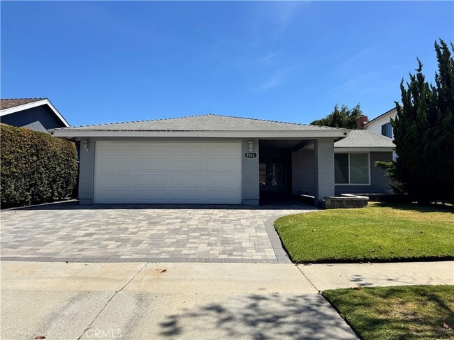 Building Photo - 1516 E Cyrene Dr