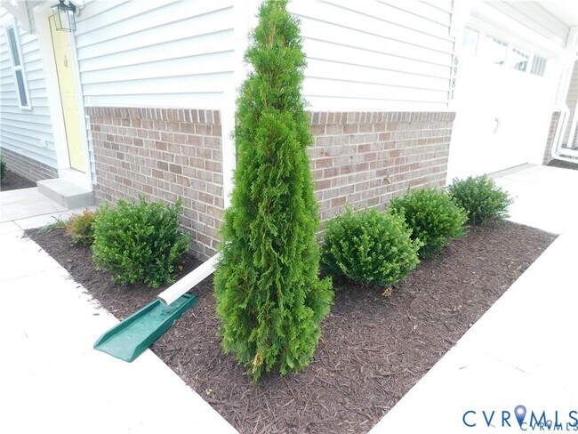 Building Photo - 6981 Leire Ln