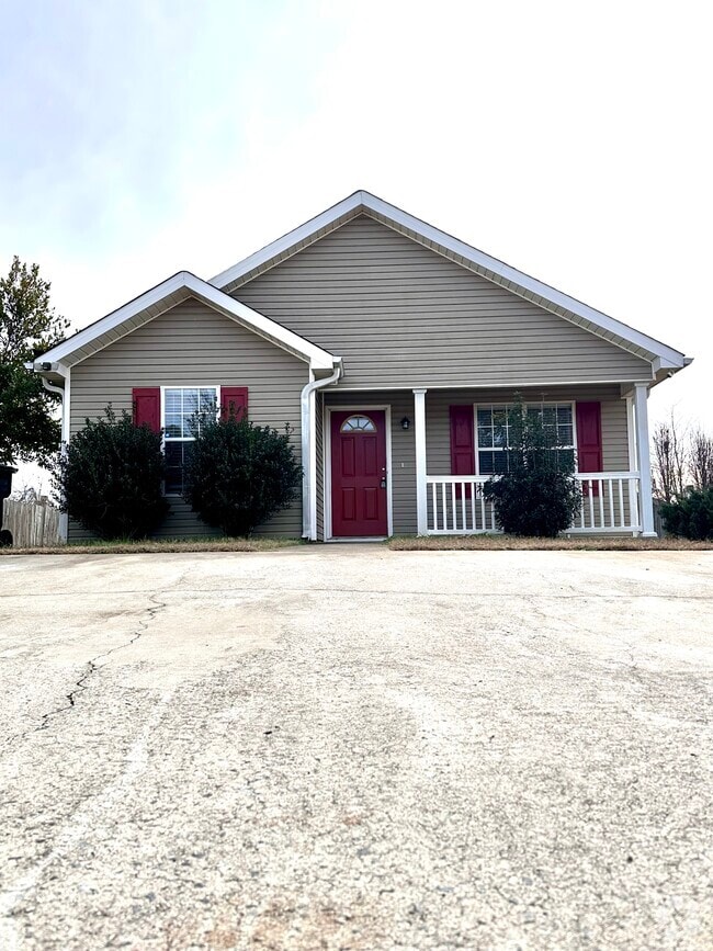 Kentshire Run Short Term Apartments for Rent Bonaire, GA 3 Rentals