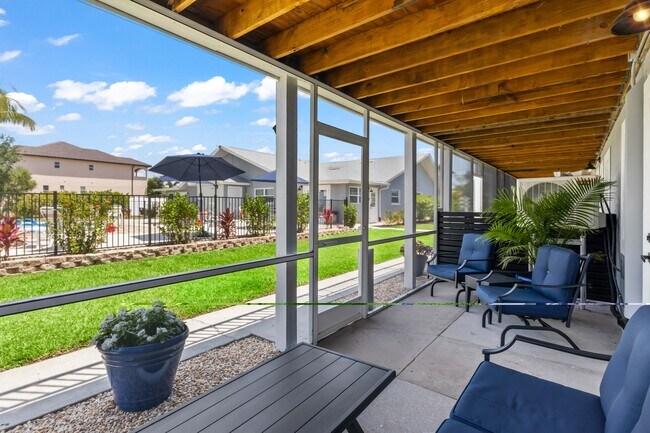 Foto del edificio - 12230 Shoreview Drive