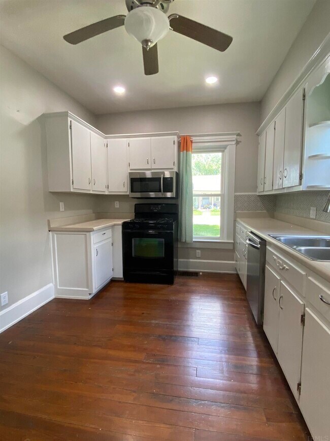 10336 Walnut St, LeoCedarville, IN 46765 House Rental in Leo