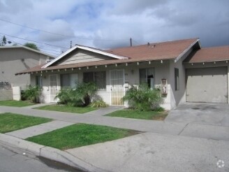 Building Photo - 905-911 W Walnut Ave