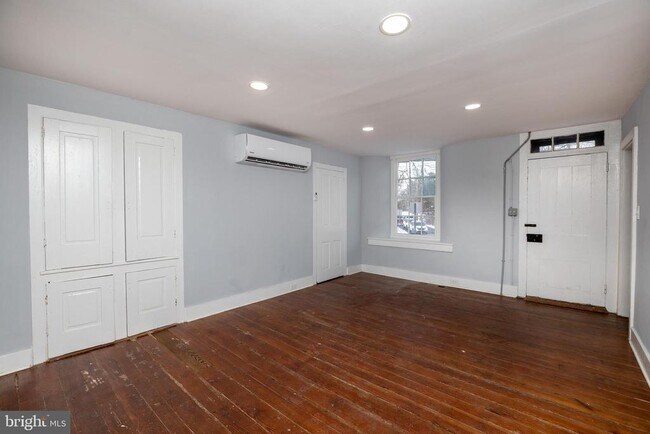 Foto del edificio - 6192 Lower York Rd