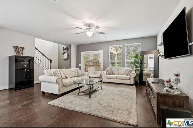 Foto del edificio - 7305 Merrick Ln