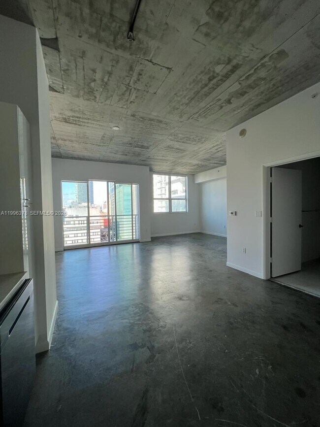 Foto del edificio - 133 NE 2nd Ave