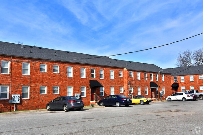 Foto del edificio - University Falls Apartments