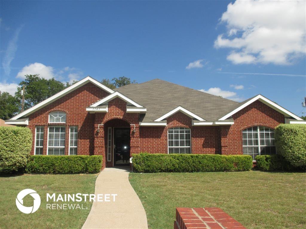 Primary Photo - 1141 Ranch Valley Dr