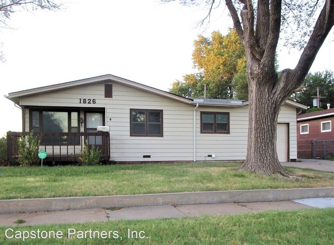 3 br, 1 bath House 1826 W 30th St S House Rental in Wichita, KS