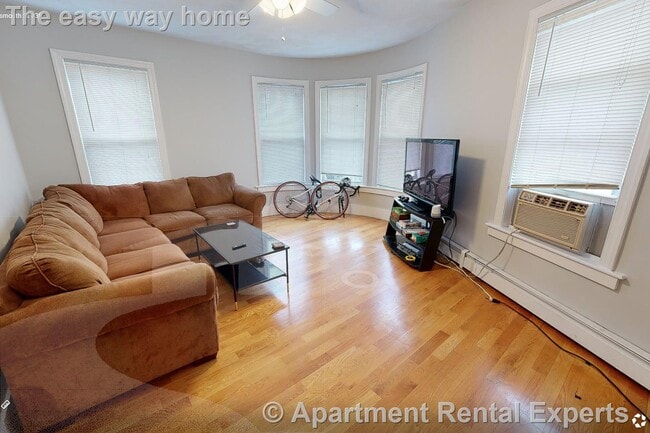 Building Photo - 33 Portsmouth St