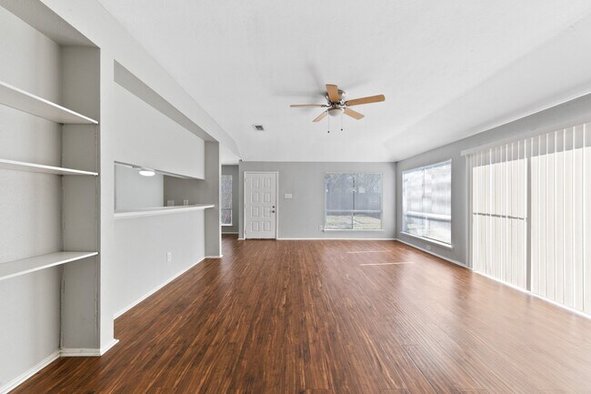 Foto del edificio - 10635 Autumn Meadow Ln