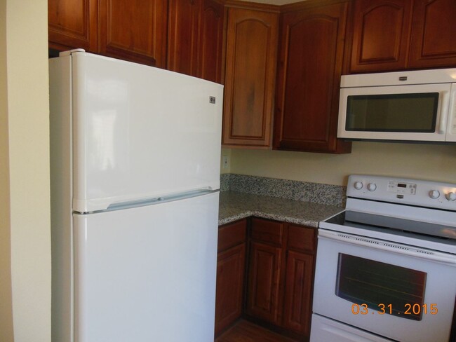 Foto del edificio - 3 br, 2.5 bath House - 1045 Commons Drive
