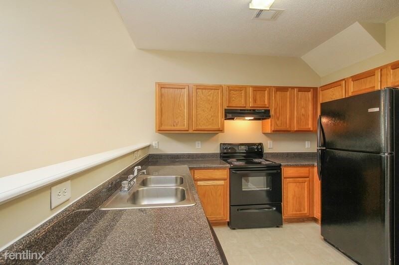Primary Photo - 2 br, 2.5 bath House - 76 Eagle Glen Dr