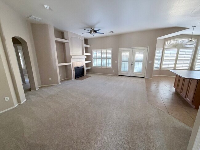 Foto del edificio - 412 E Jasper Dr