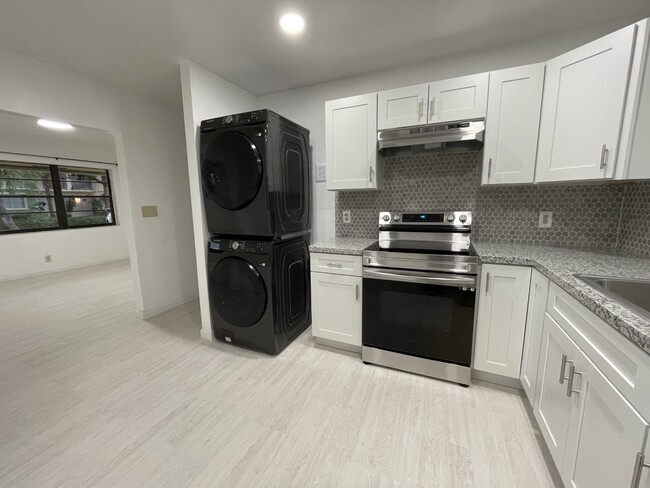 Foto del edificio - 1637 Johnson St