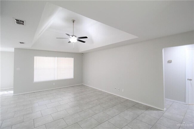 Foto del edificio - 6609 N 33rd St