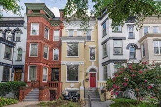Building Photo - 1256 Columbia Rd NW