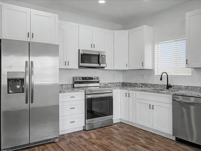 Building Photo - 5655 E 29th St