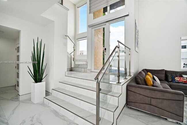 Foto del edificio - 6767 NW 103rd Pl