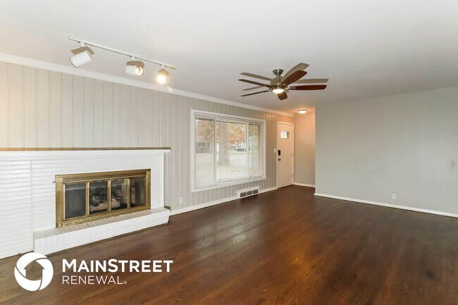 Foto del edificio - 5833 N Lenox Ave