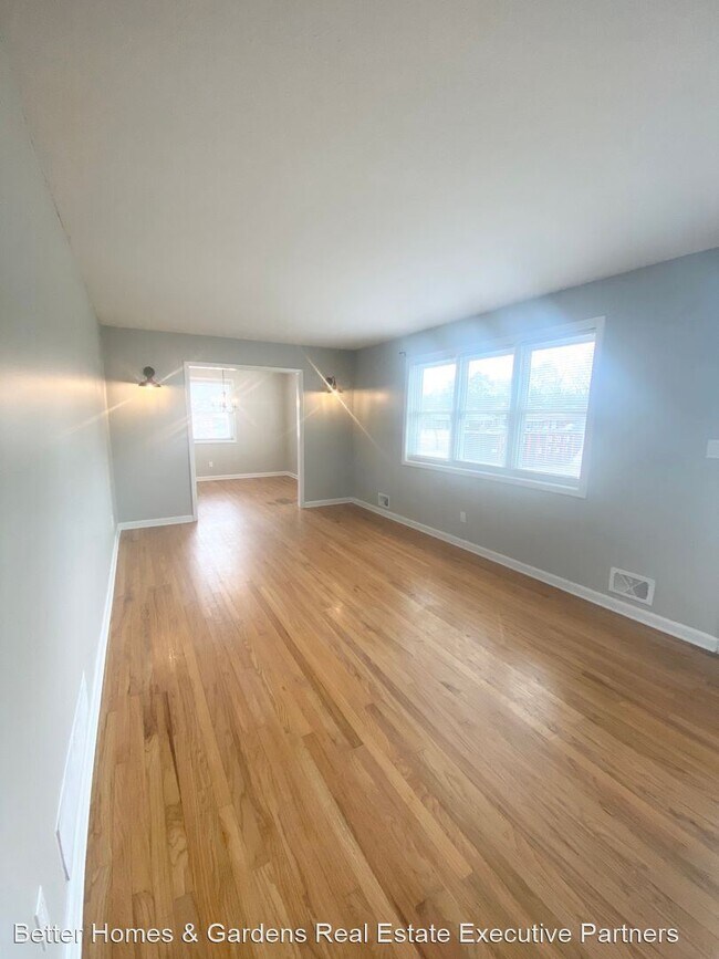 Building Photo - 3 br, 1.5 bath House - 3617 Old Ferry Rd